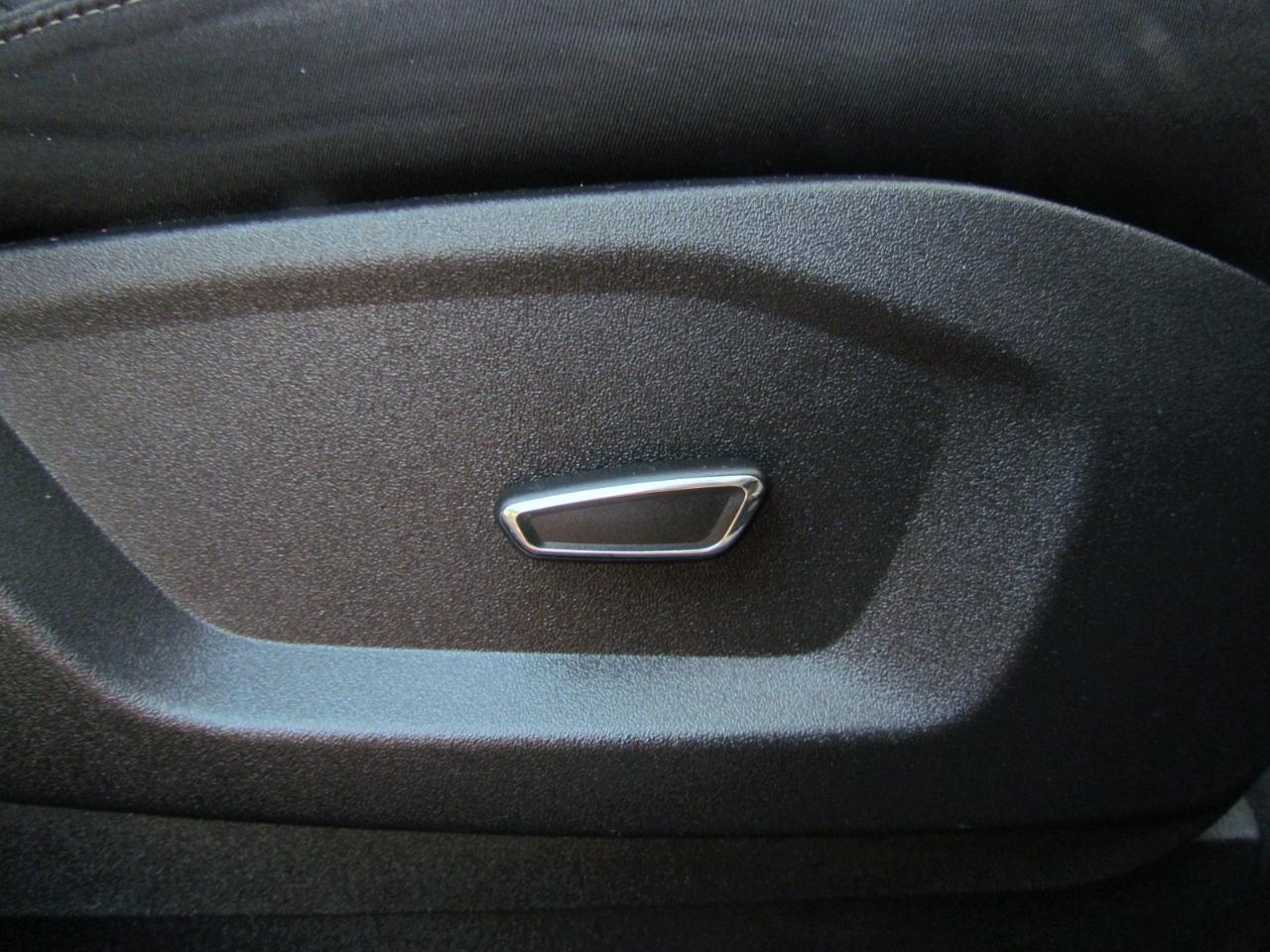 Ford Edge SEL 4D SUV FWD 2016