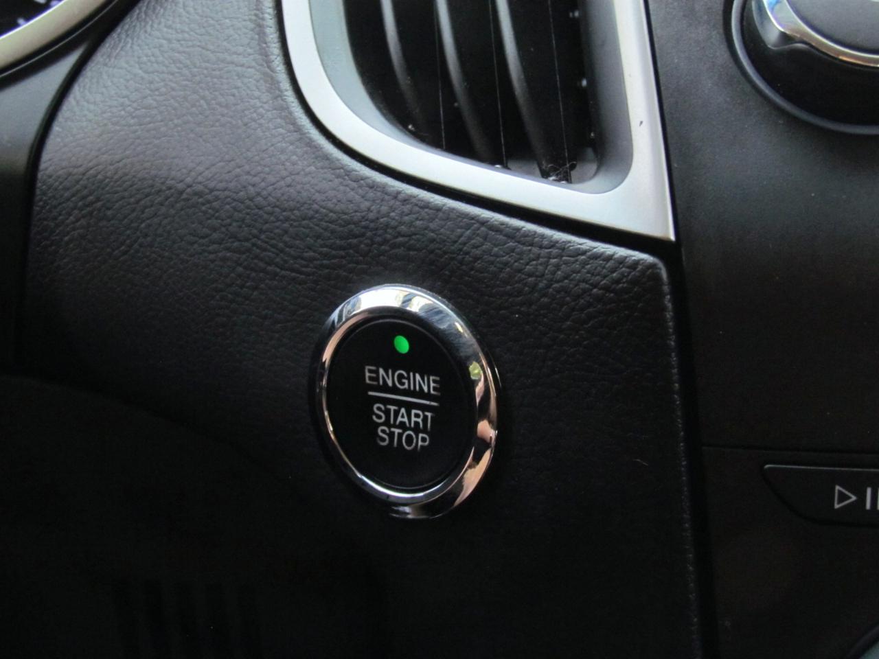 Ford Edge SEL 4D SUV FWD 2016