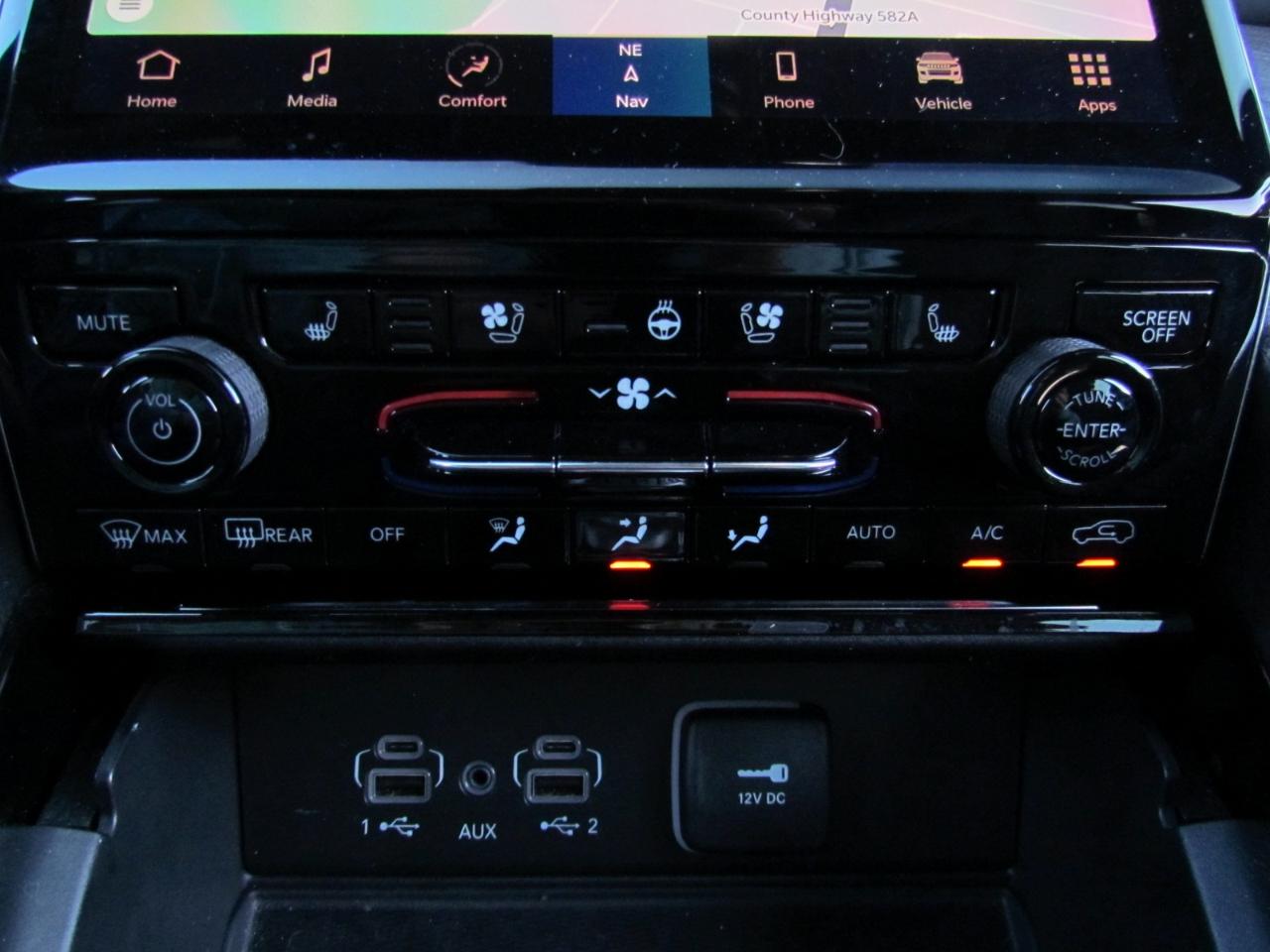 Jeep Grand Cherokee Overland 4D SUV RWD 2023