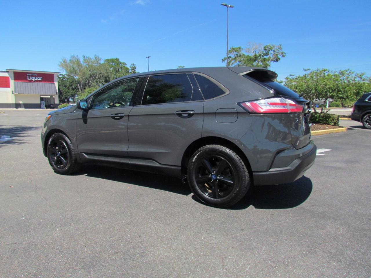 Ford Edge SE 4D SUV FWD 2021