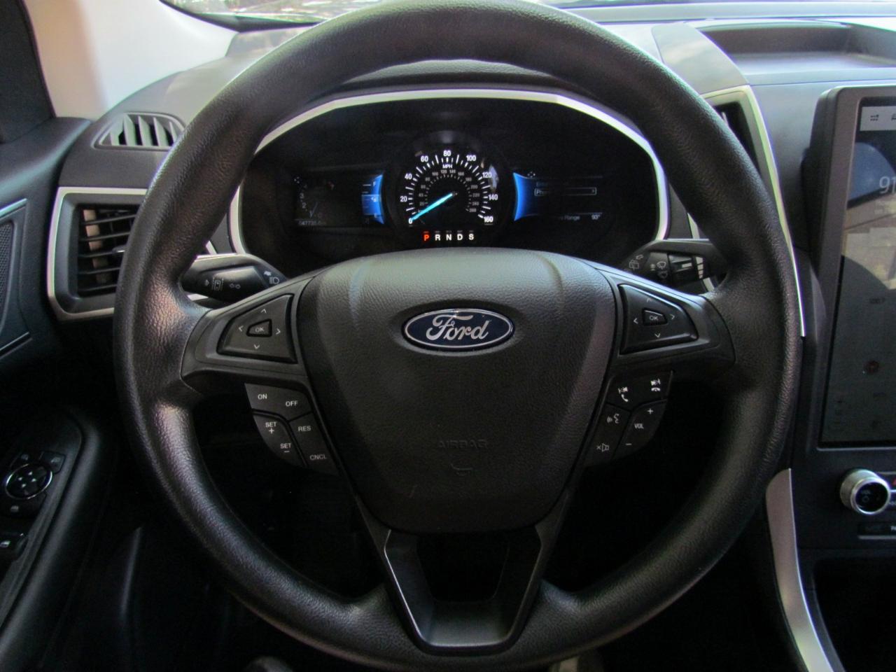 Ford Edge SE 4D SUV FWD 2021