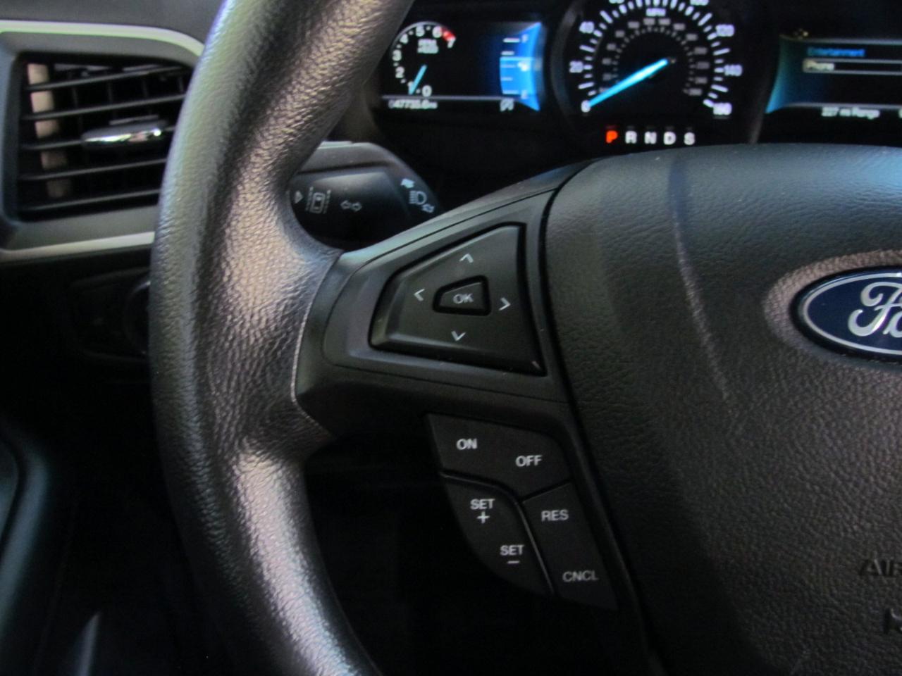 Ford Edge SE 4D SUV FWD 2021