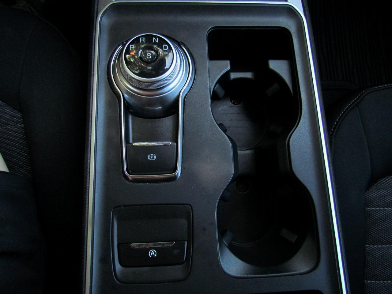 Ford Edge SE 4D SUV FWD 2021