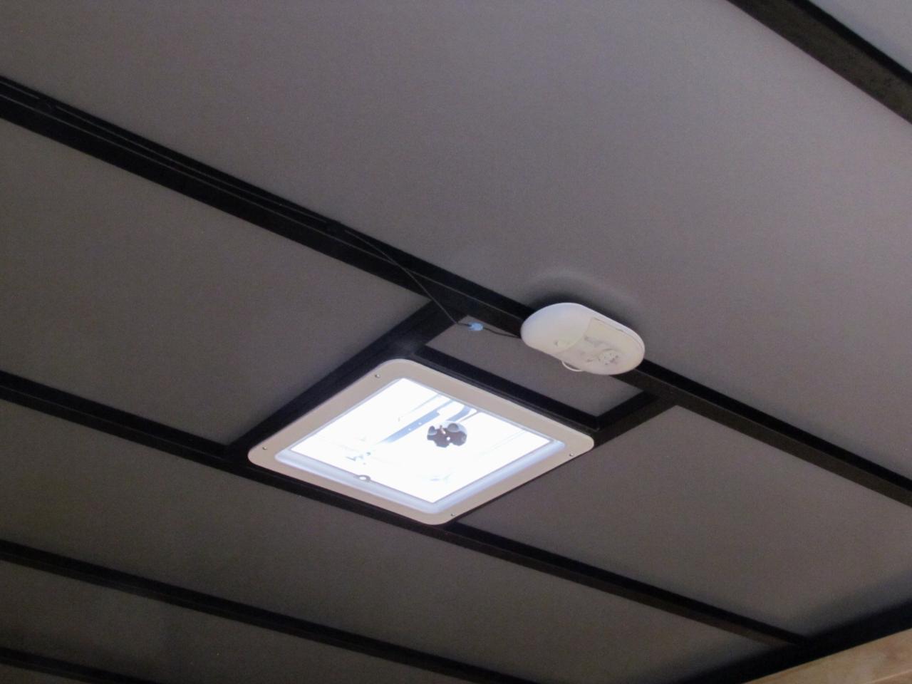 Trailer Enclosed Trailer  2026