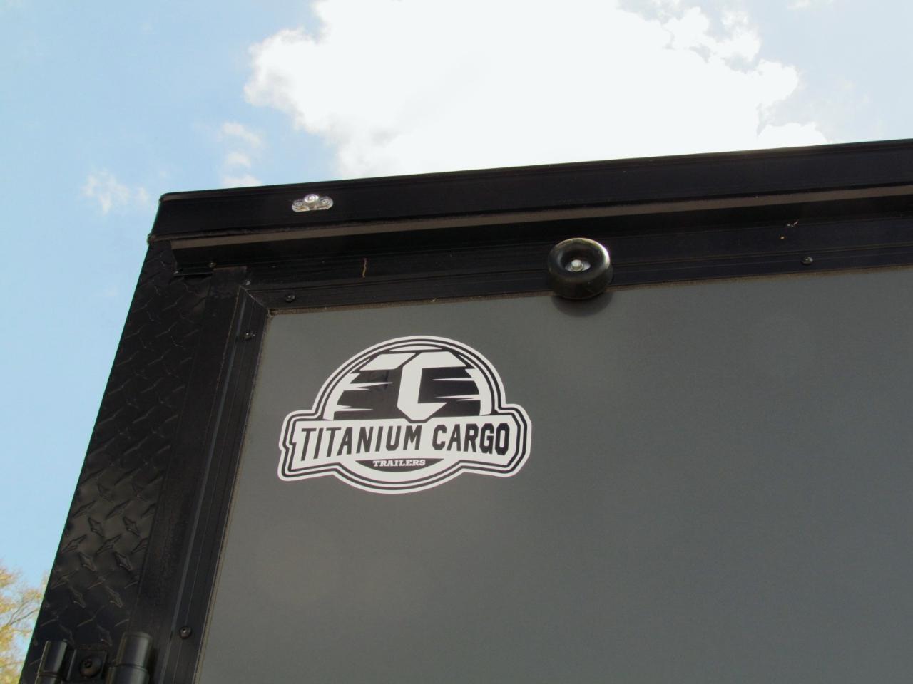 Trailer Enclosed Trailer  2027