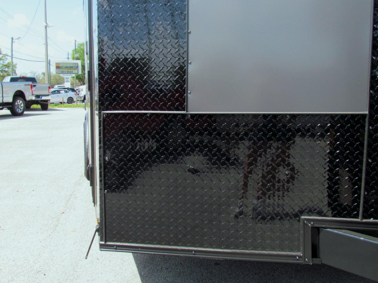 Trailer Enclosed Trailer  2027