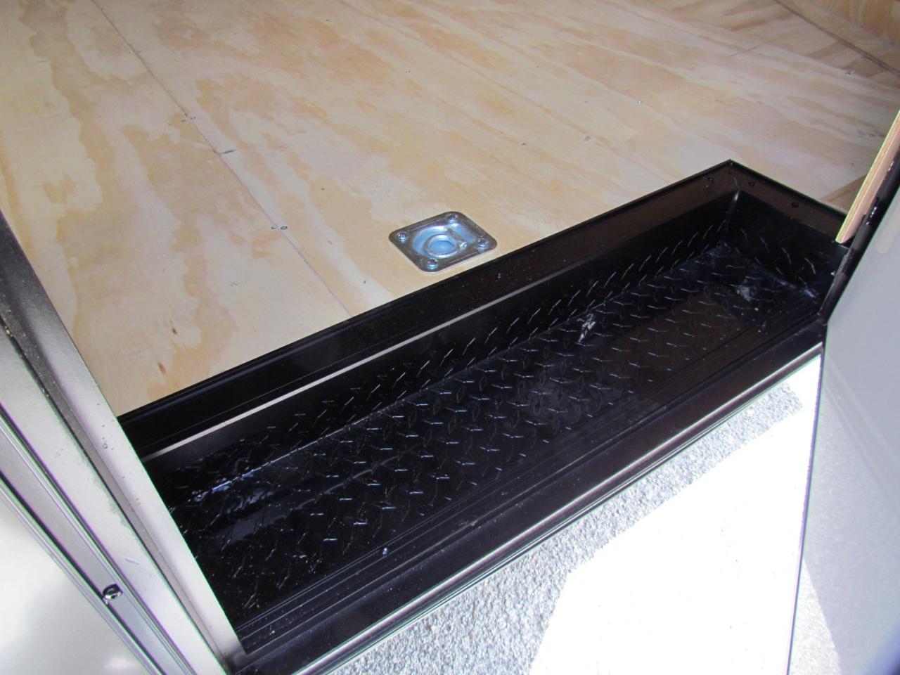 Trailer Enclosed Trailer  2027