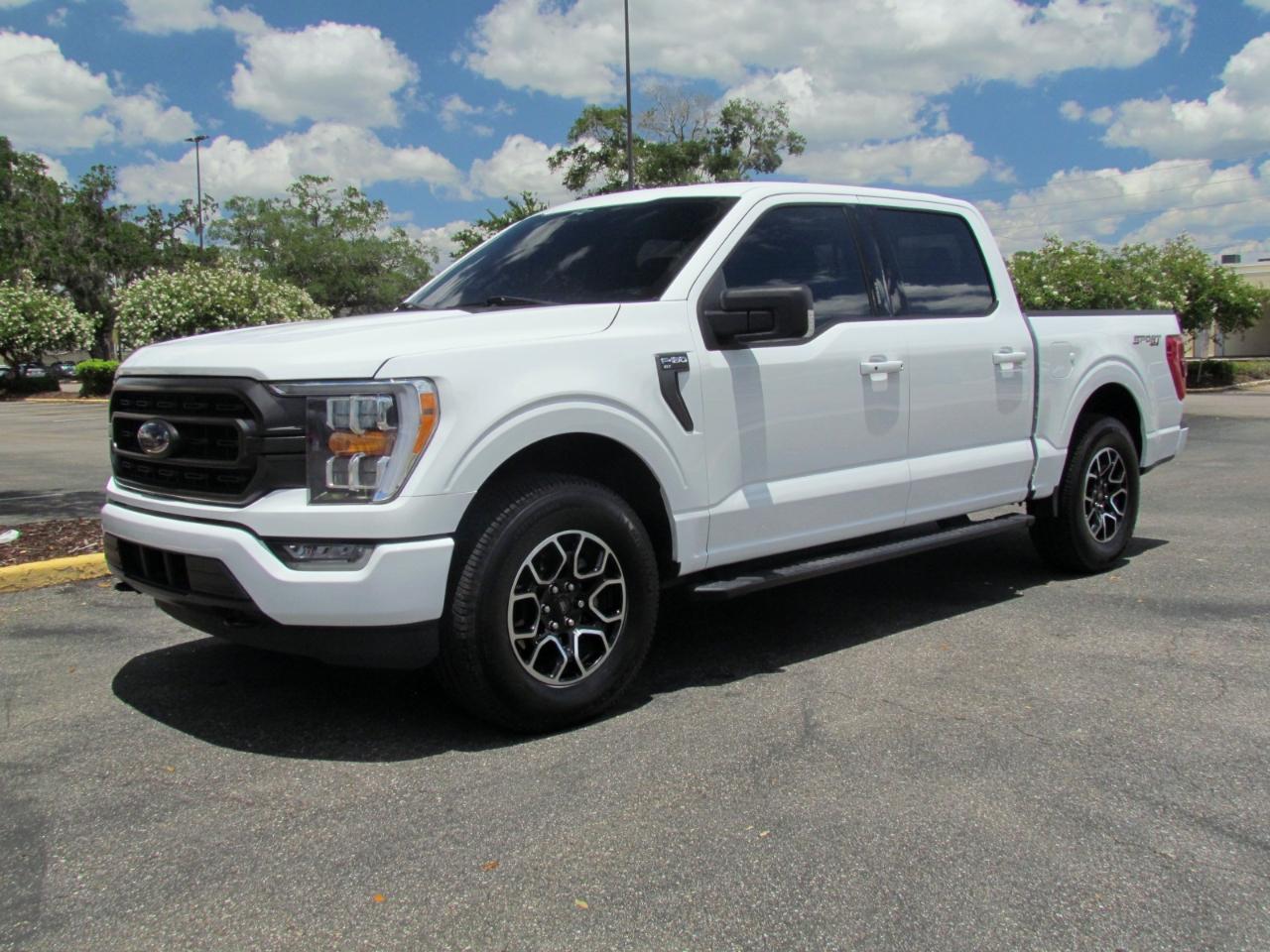 Ford F-150 XLT SuperCrew 5.5-ft. Bed 4WD 2023