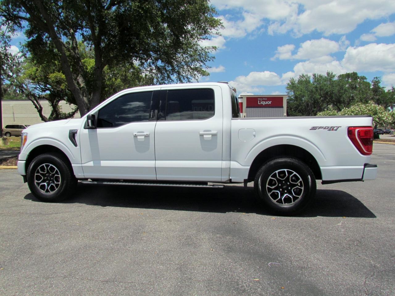 Ford F-150 XLT SuperCrew 5.5-ft. Bed 4WD 2023