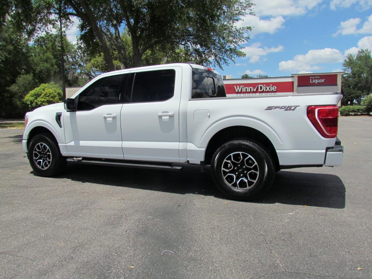 Ford F-150 XLT SuperCrew 5.5-ft. Bed 4WD 2023