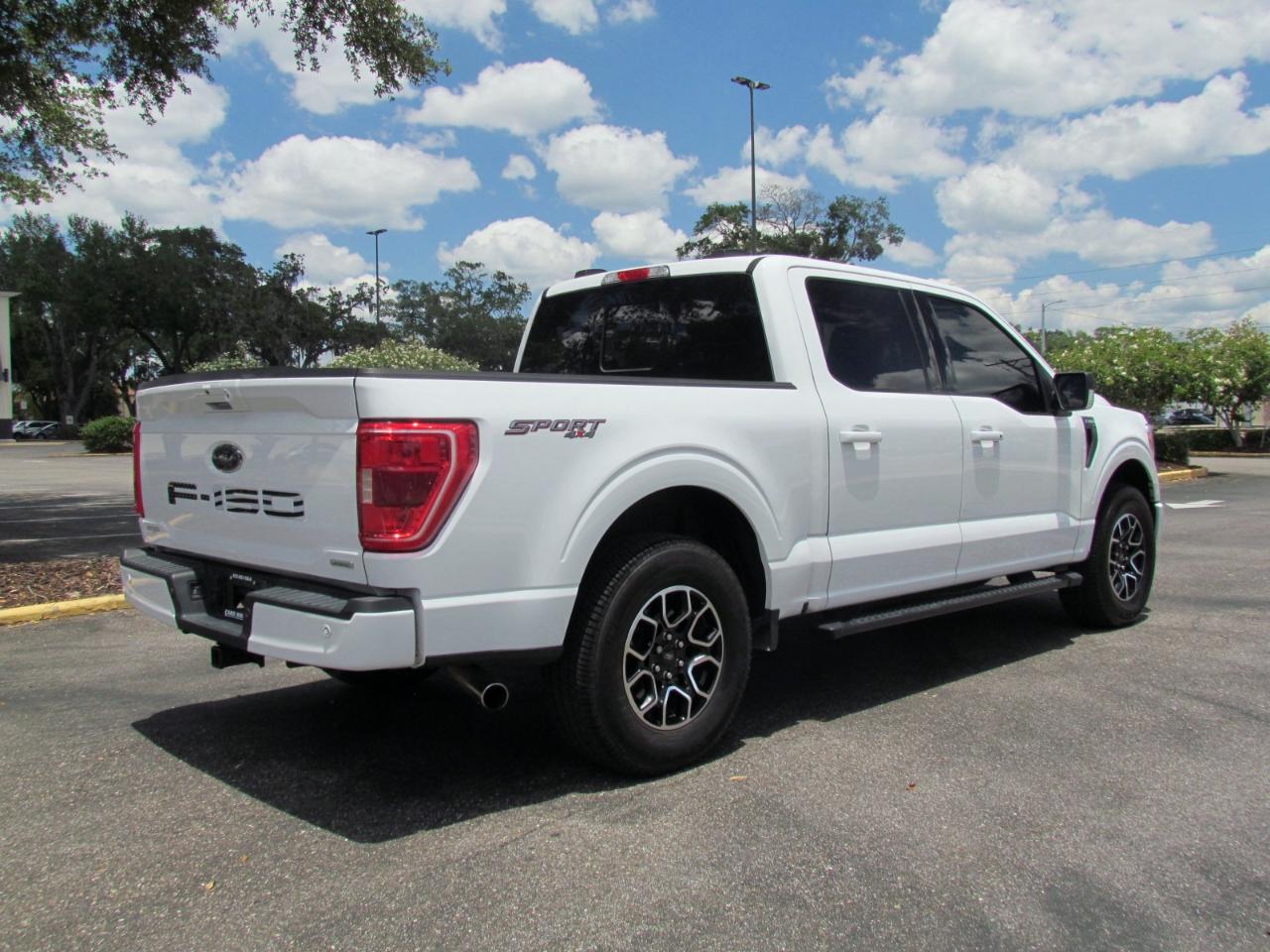 Ford F-150 XLT SuperCrew 5.5-ft. Bed 4WD 2023