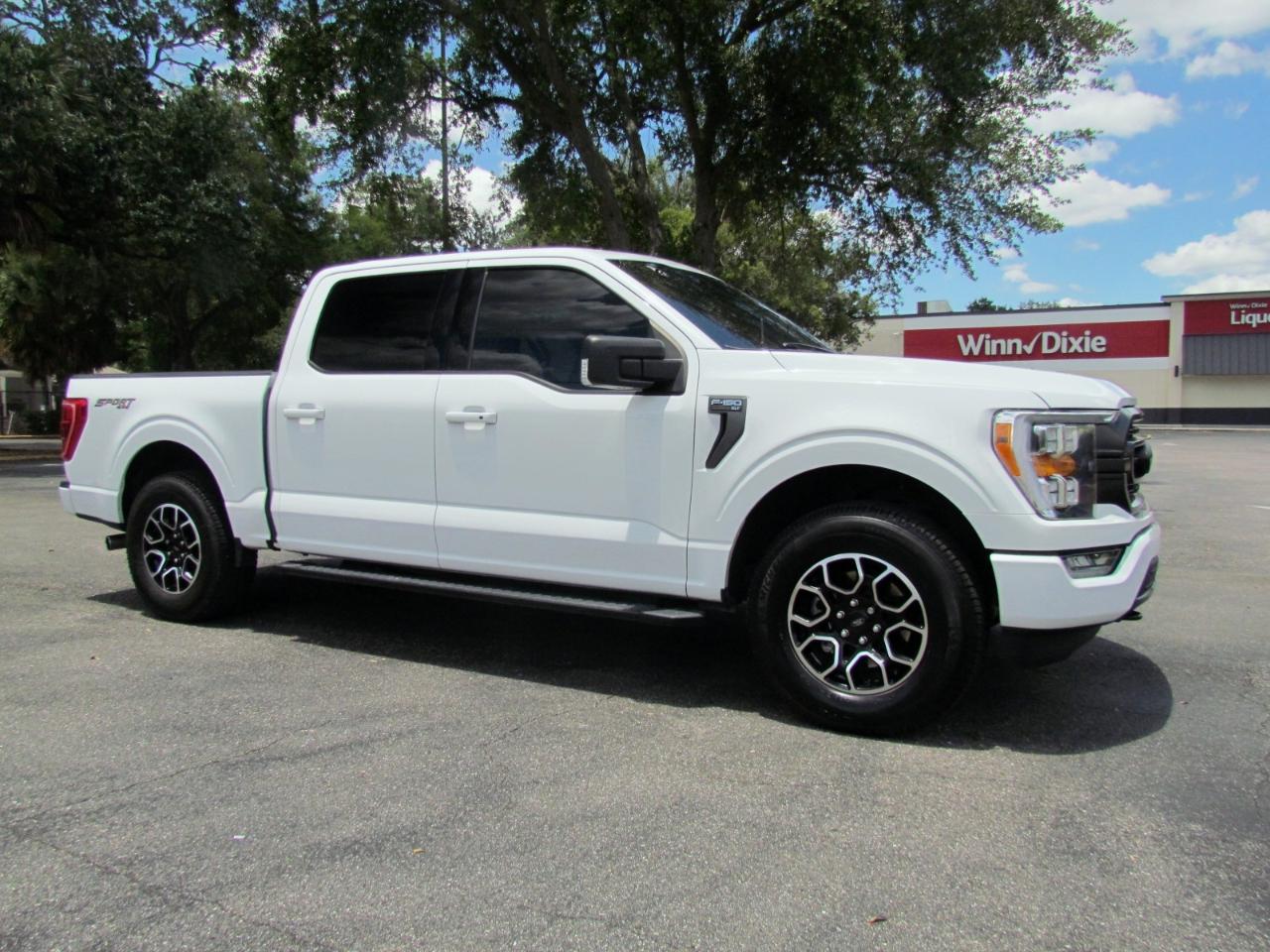Ford F-150 XLT SuperCrew 5.5-ft. Bed 4WD 2023