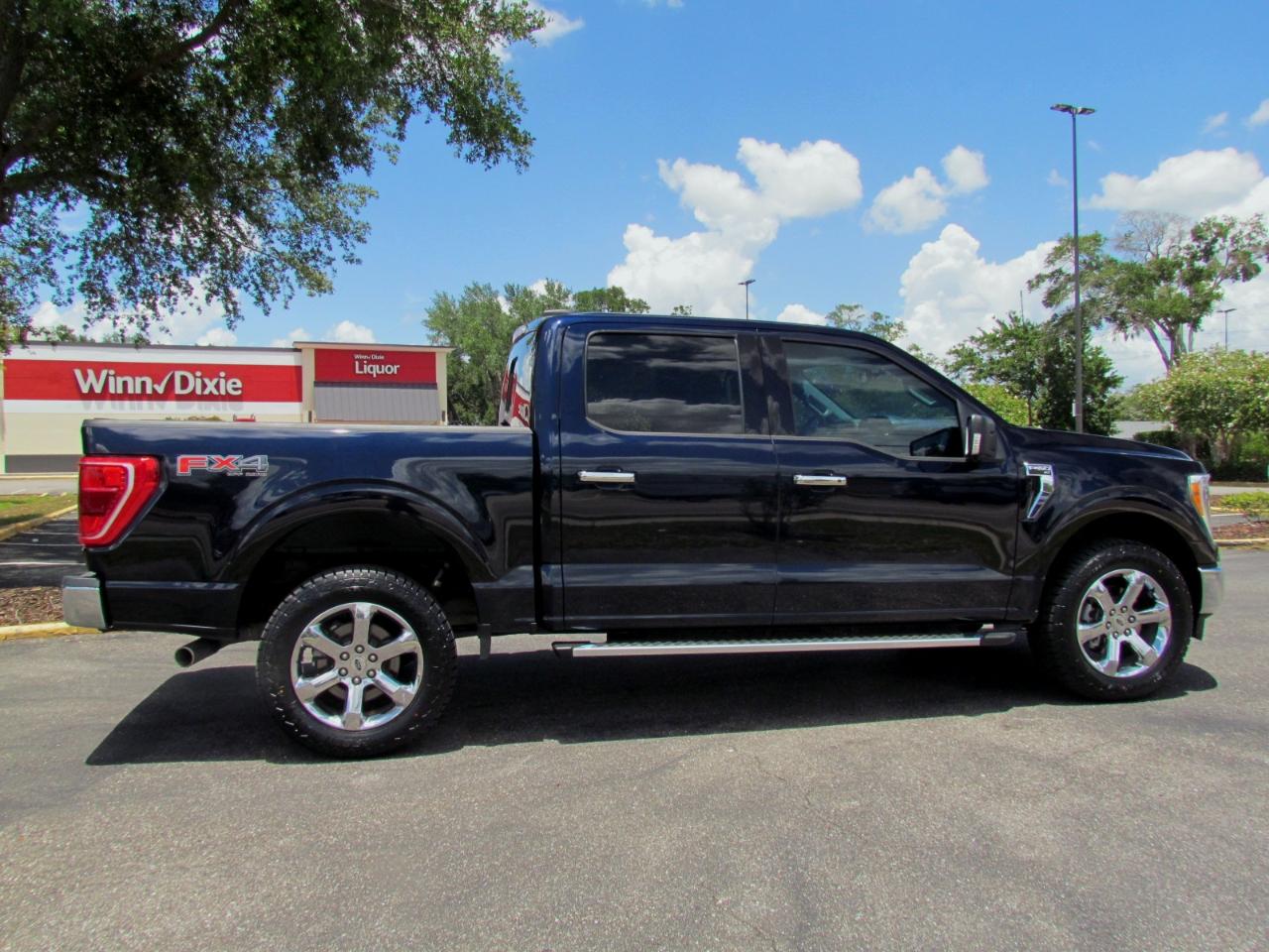 Ford F-150 XLT SuperCrew 5.5-ft. Bed 4WD 2023