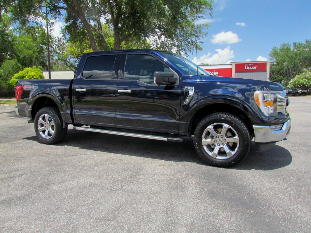 Ford F-150 XLT SuperCrew 5.5-ft. Bed 4WD 2023