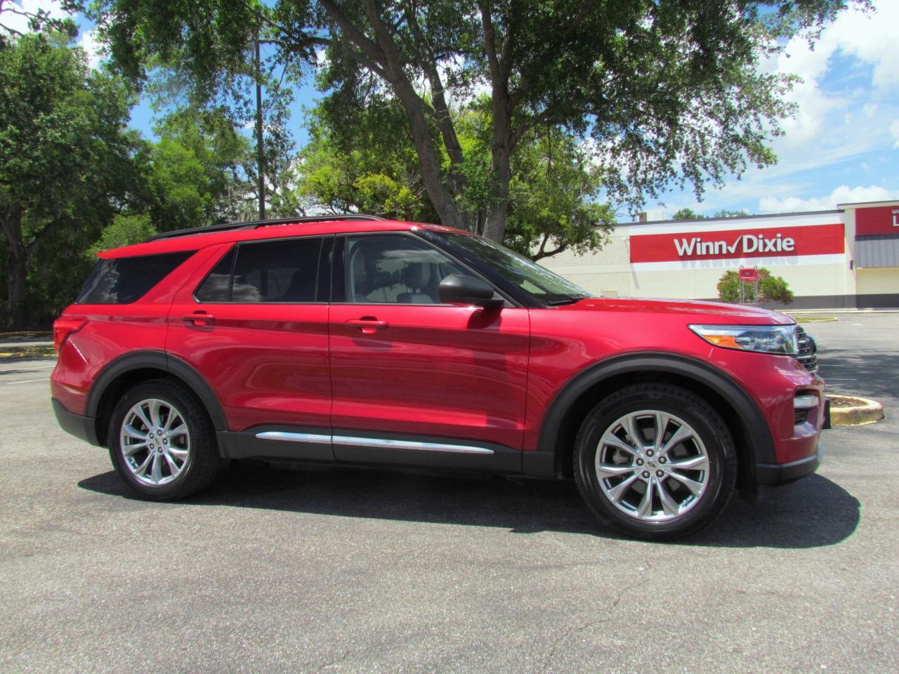 Ford Explorer XLT 4D SUV RWD 2020