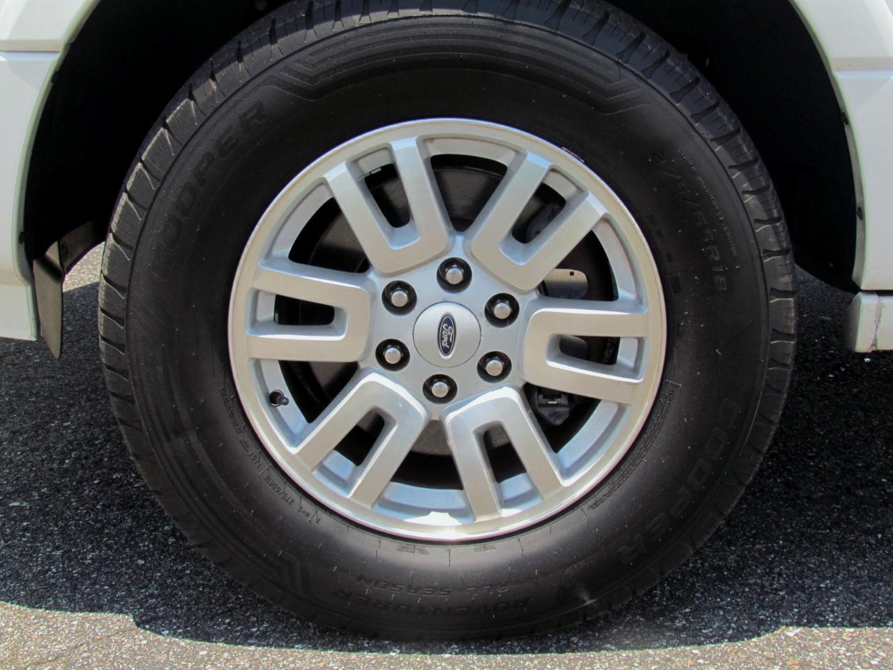 Ford Expedition Limited 4D SUV RWD 2014