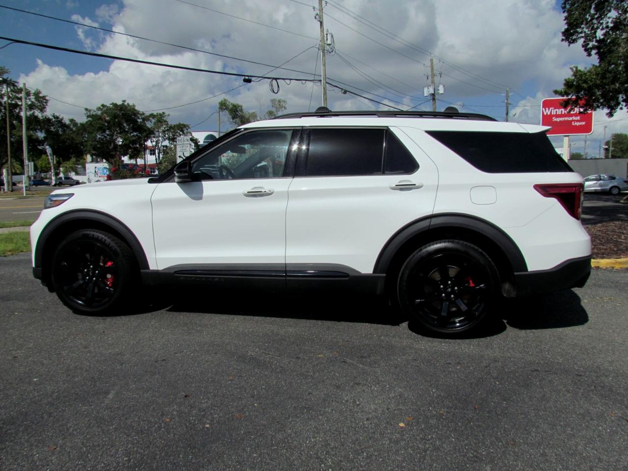 Ford Explorer ST 4D SUV 4WD 2022