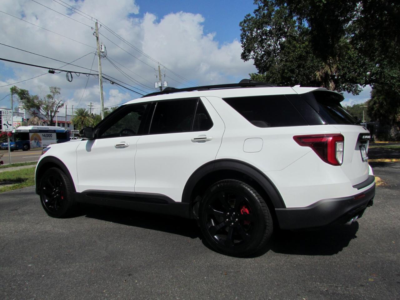 Ford Explorer ST 4D SUV 4WD 2022