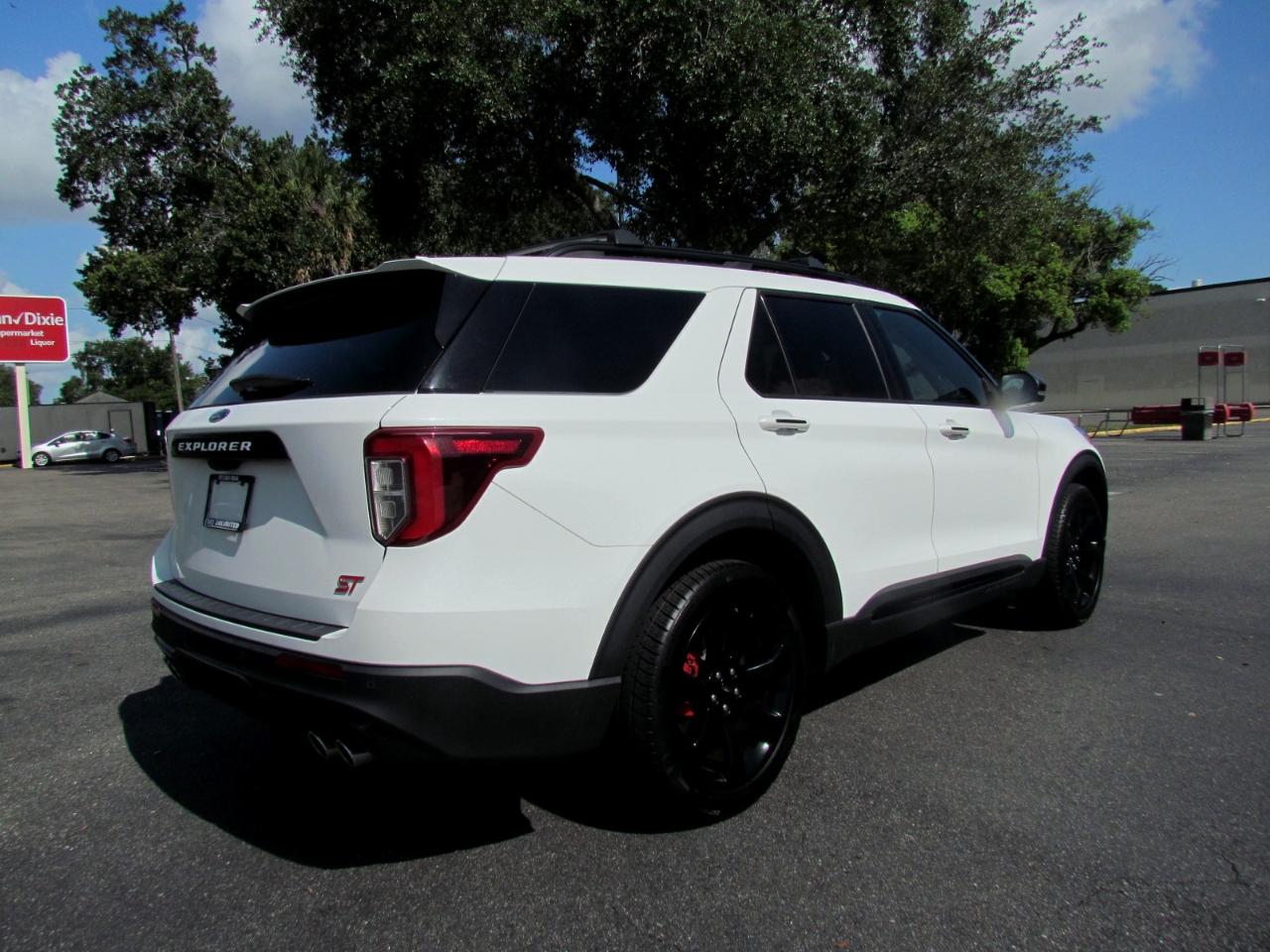 Ford Explorer ST 4D SUV 4WD 2022