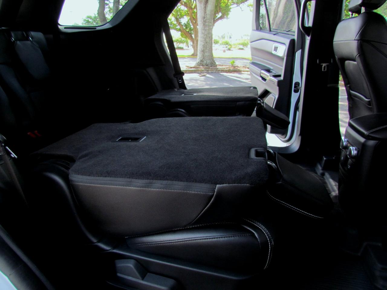 Ford Explorer ST 4D SUV 4WD 2022