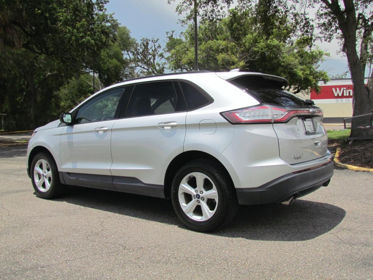 Ford Edge SE 4D SUV FWD 2018