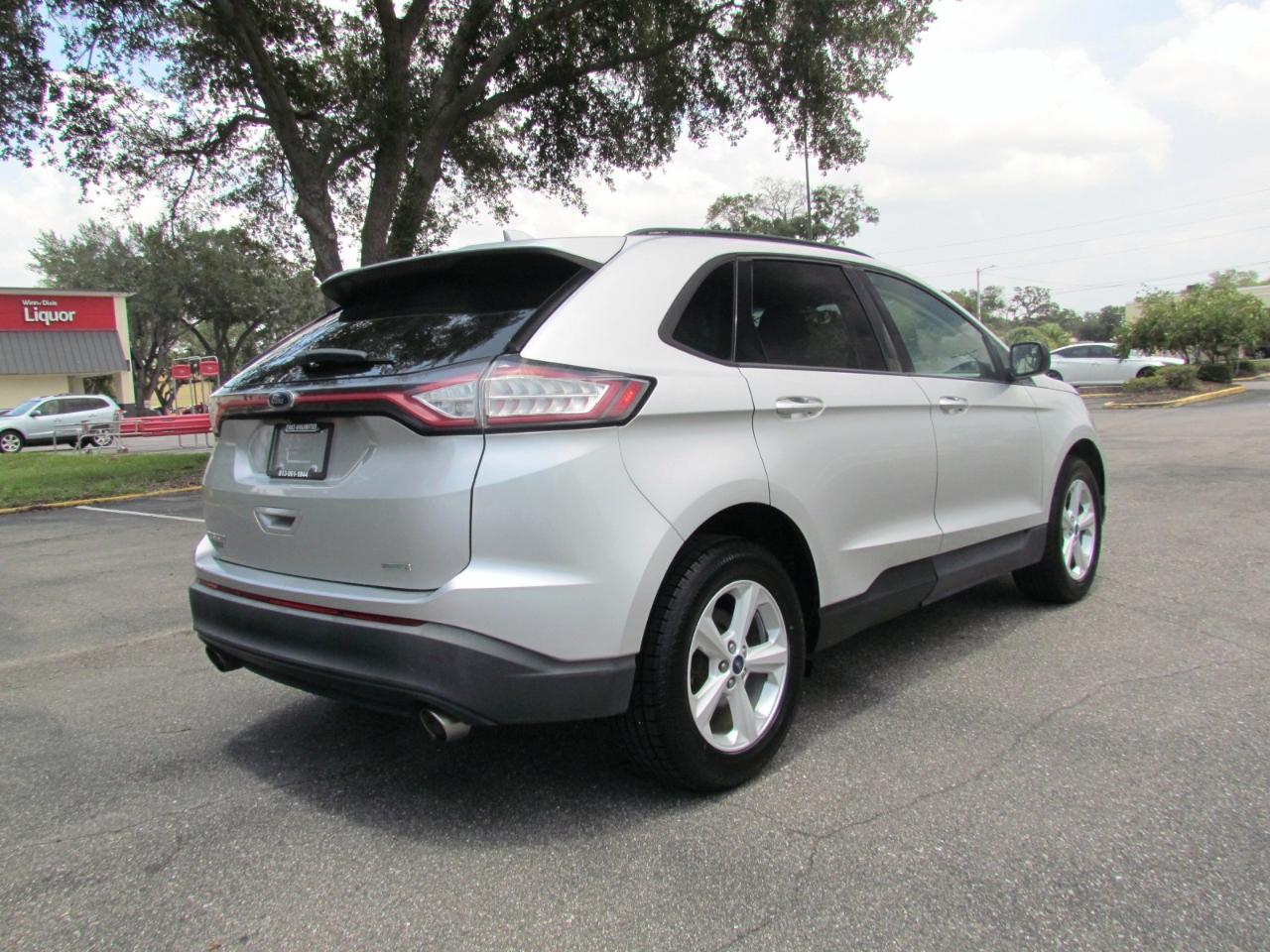 Ford Edge SE 4D SUV FWD 2018