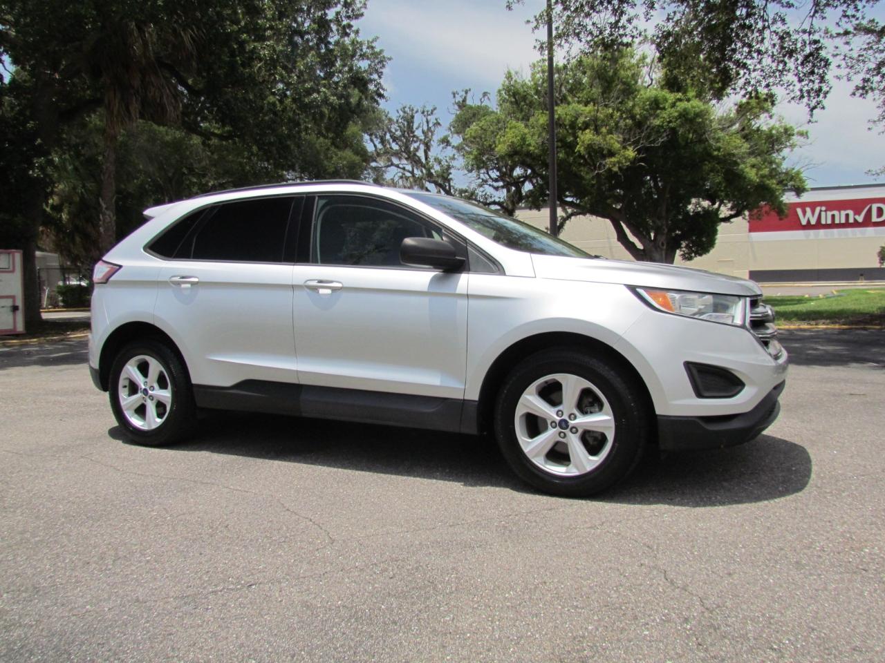 Ford Edge SE 4D SUV FWD 2018
