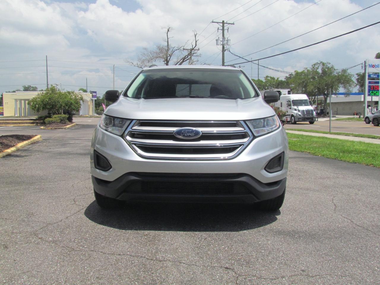 Ford Edge SE 4D SUV FWD 2018