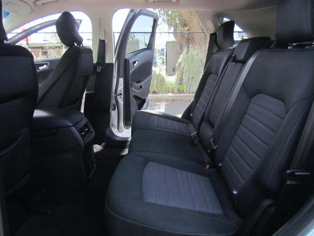 Ford Edge SE 4D SUV FWD 2018