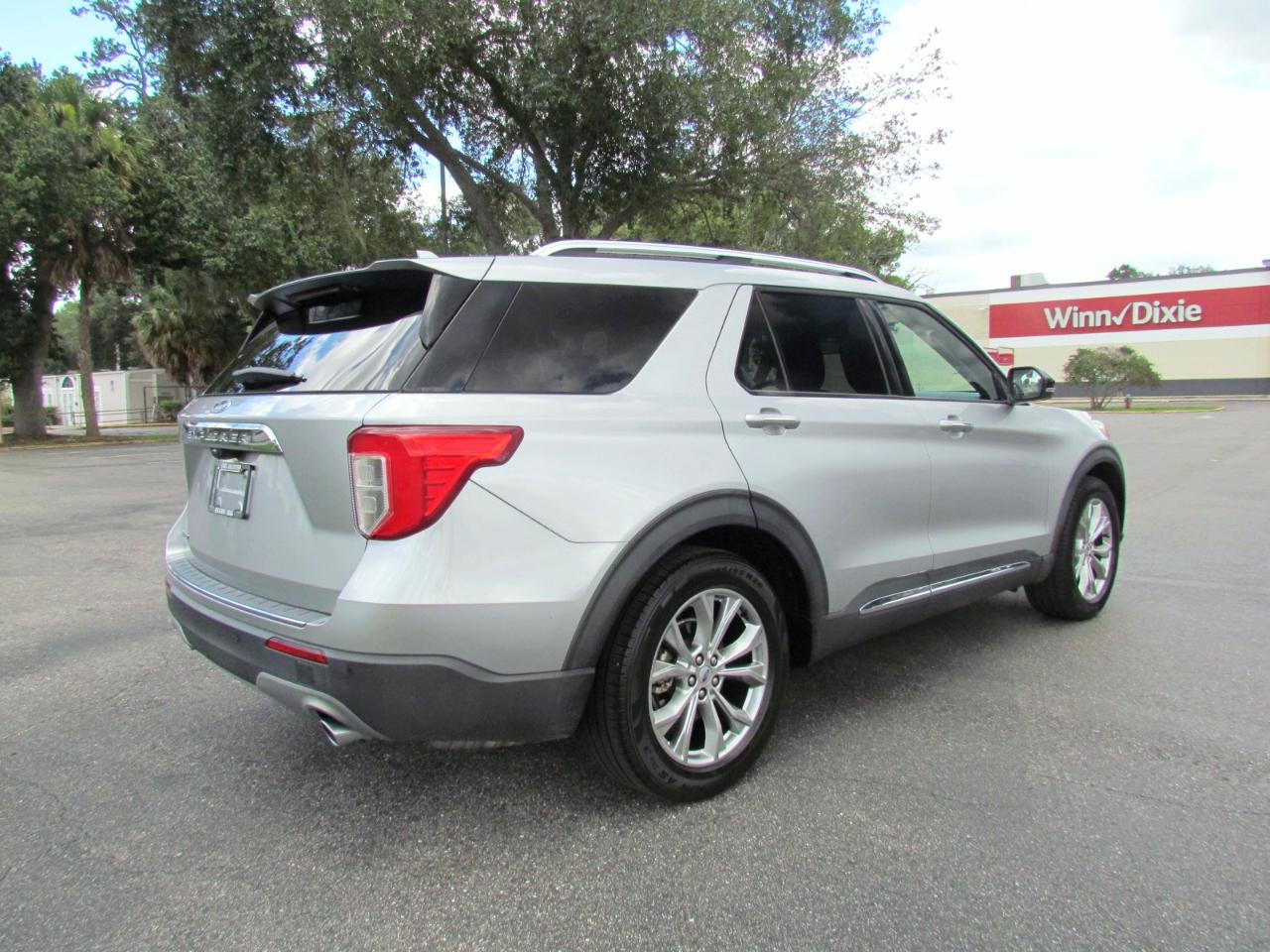 Ford Explorer Limited 4D SUV RWD 2020