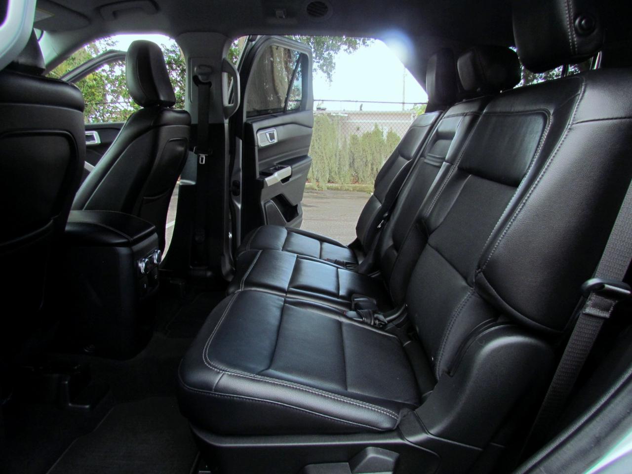 Ford Explorer Limited 4D SUV RWD 2020
