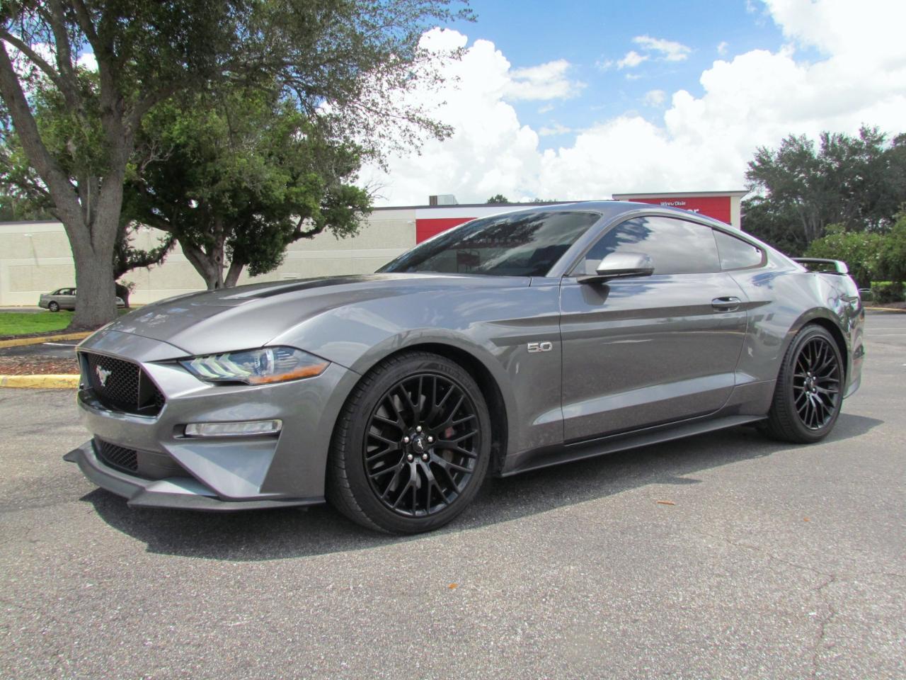 Ford Mustang  2021