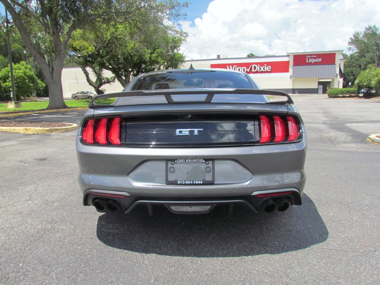 Ford Mustang  2021