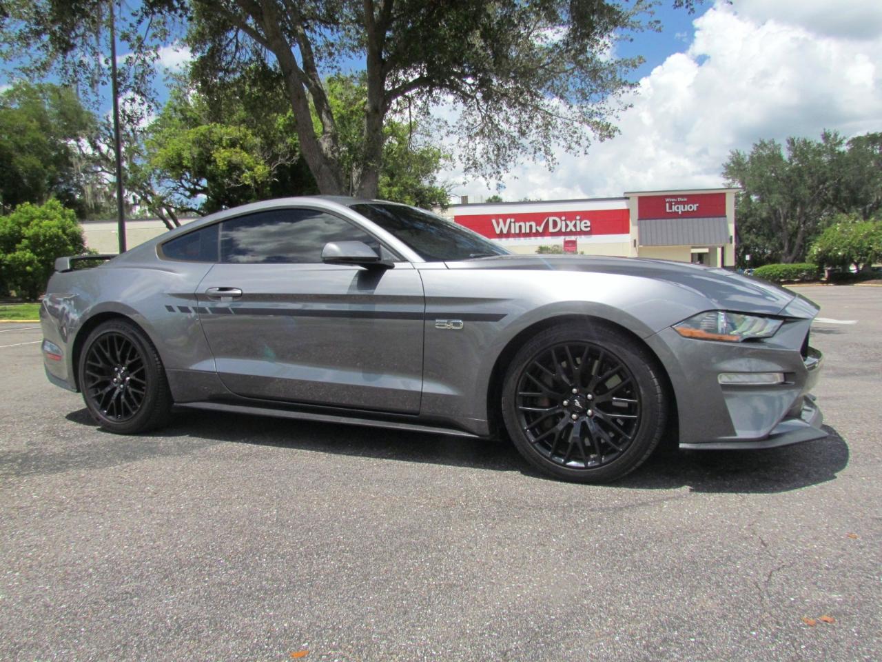 Ford Mustang  2021