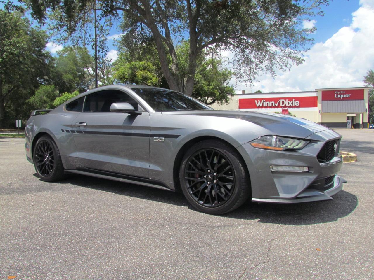 Ford Mustang  2021