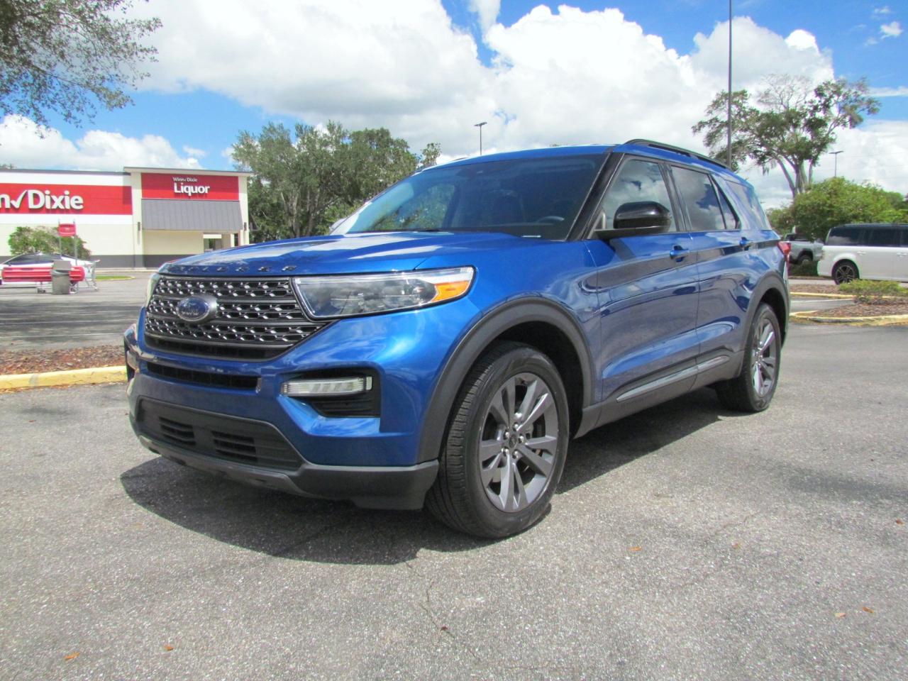 Ford Explorer XLT 4D SUV RWD 2022