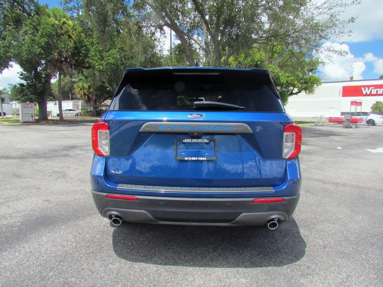 Ford Explorer XLT 4D SUV RWD 2022