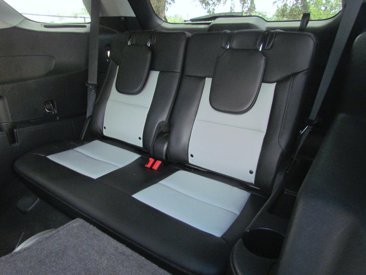 Ford Explorer XLT 4D SUV RWD 2022