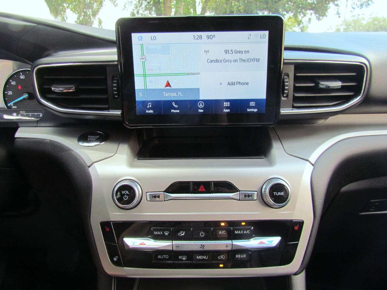 Ford Explorer XLT 4D SUV RWD 2022