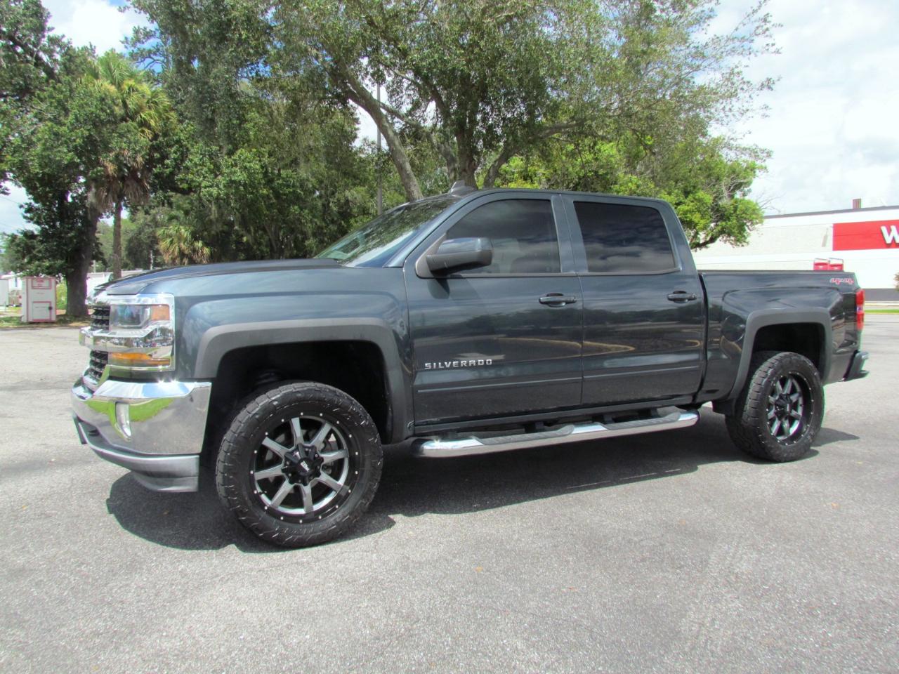 Chevrolet Silverado 1500 LT Crew Cab 4WD 2017