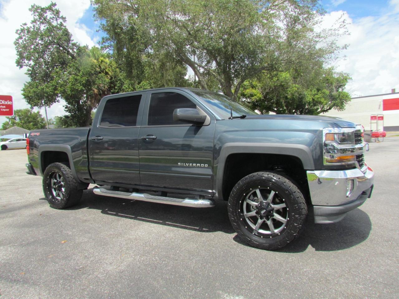Chevrolet Silverado 1500 LT Crew Cab 4WD 2017