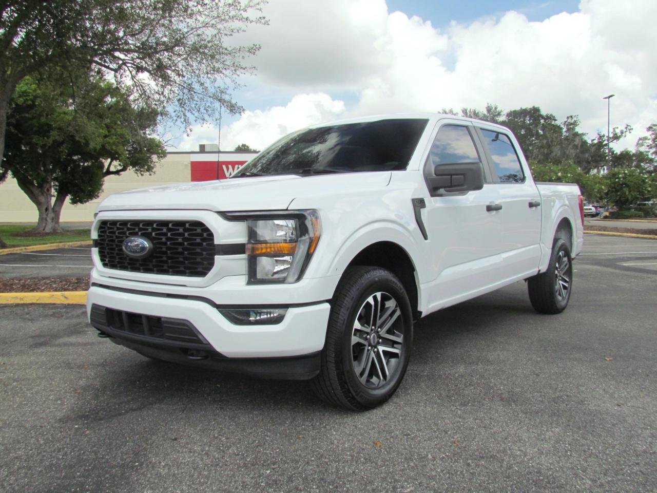 Ford F-150 XLT SuperCrew 5.5-ft. Bed 4WD 2023