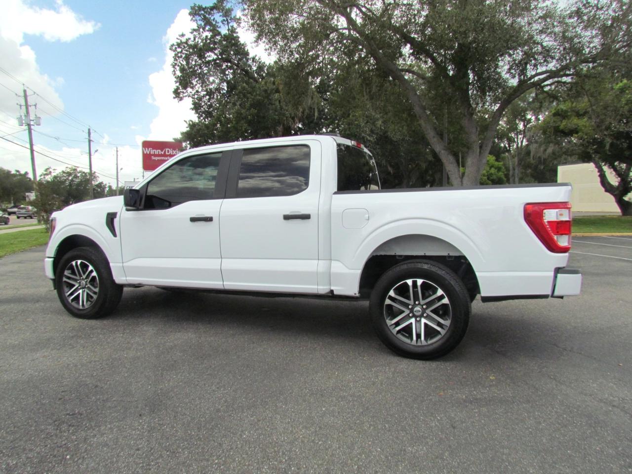 Ford F-150 XLT SuperCrew 5.5-ft. Bed 4WD 2023