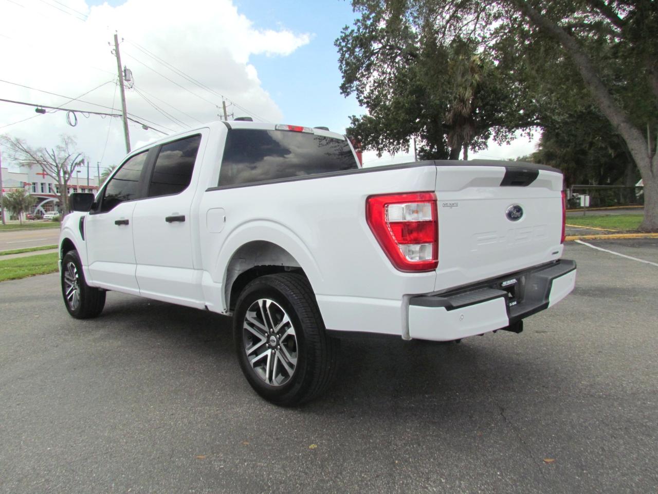 Ford F-150 XLT SuperCrew 5.5-ft. Bed 4WD 2023
