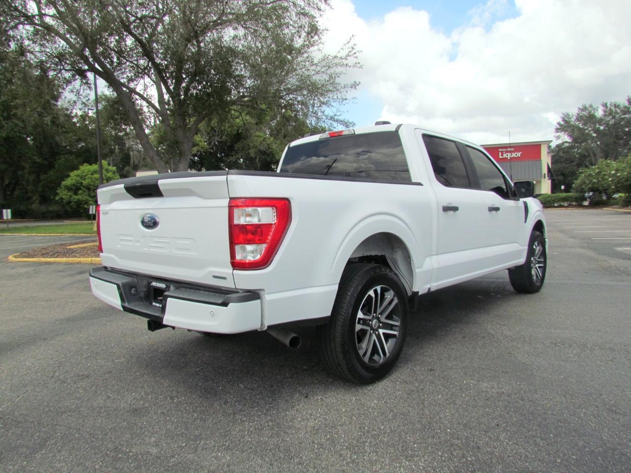 Ford F-150 XLT SuperCrew 5.5-ft. Bed 4WD 2023