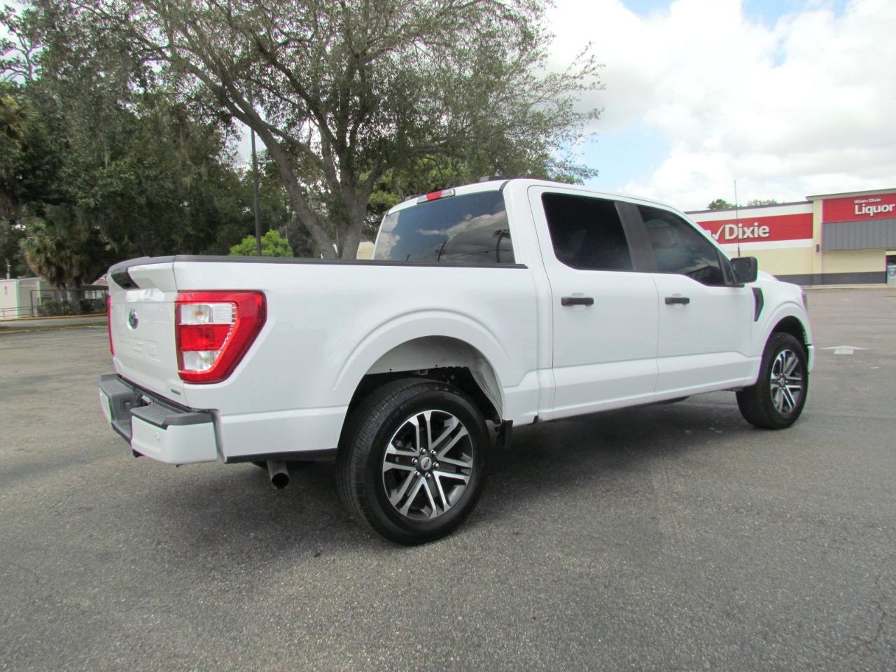 Ford F-150 XLT SuperCrew 5.5-ft. Bed 4WD 2023