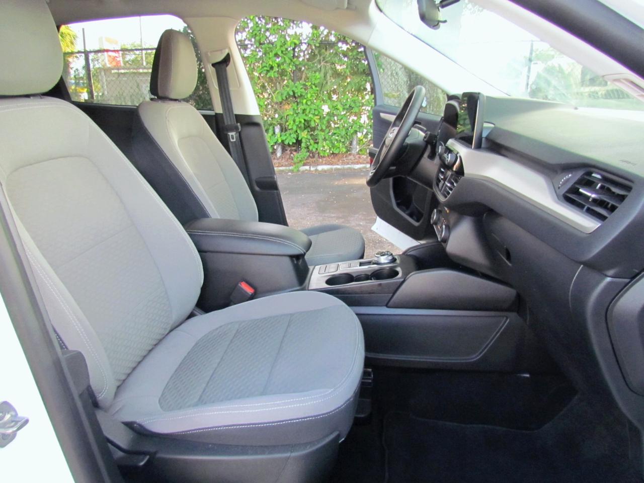 Ford Escape S 4D SUV FWD 2022