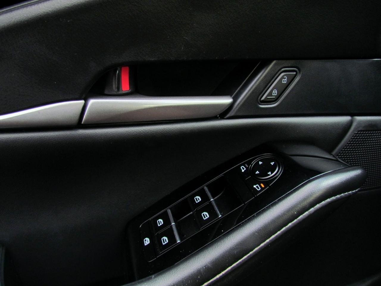 2025 Mazda CX-30 Select Sport - Photo 18