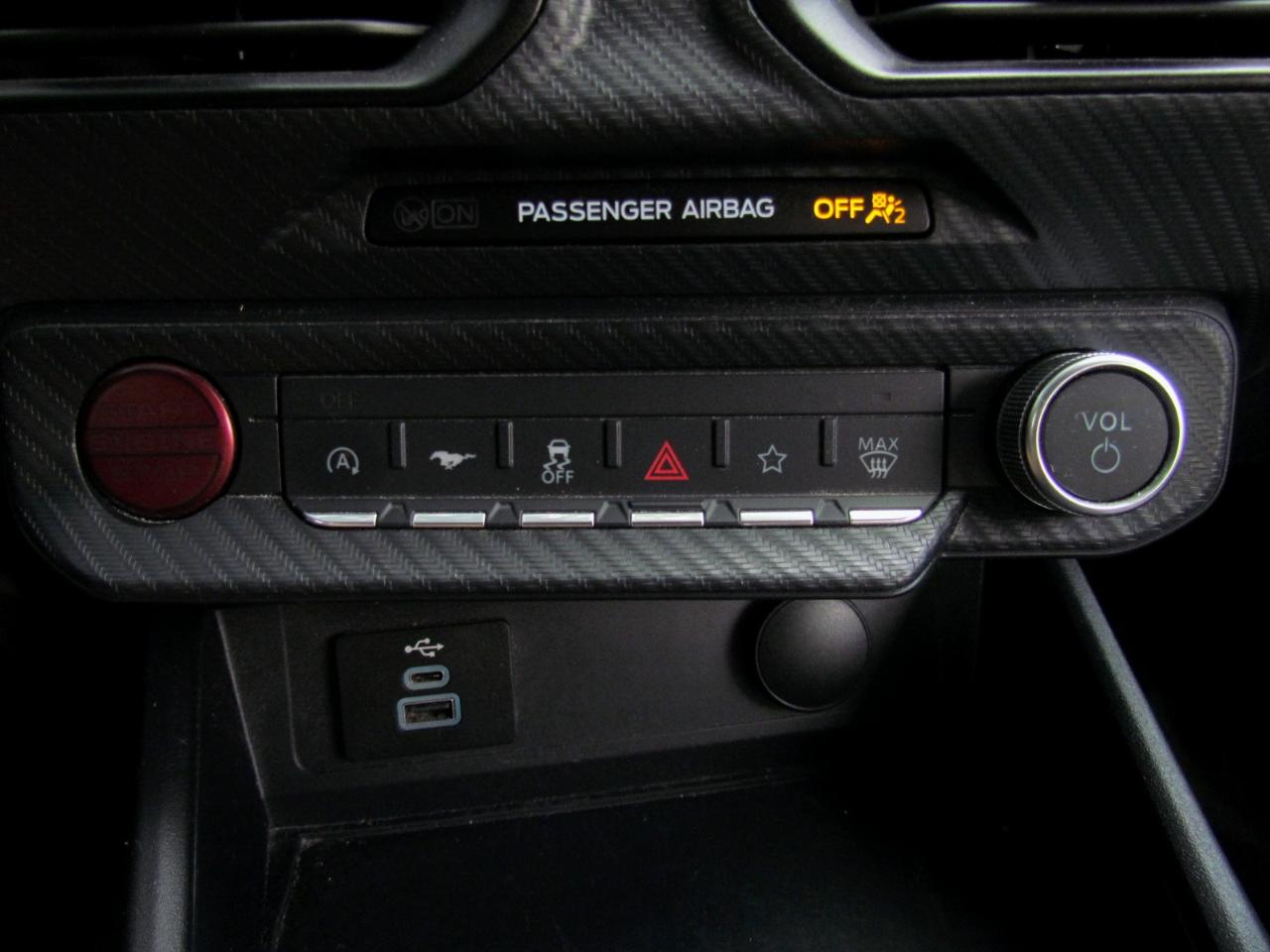 Ford Mustang  2024