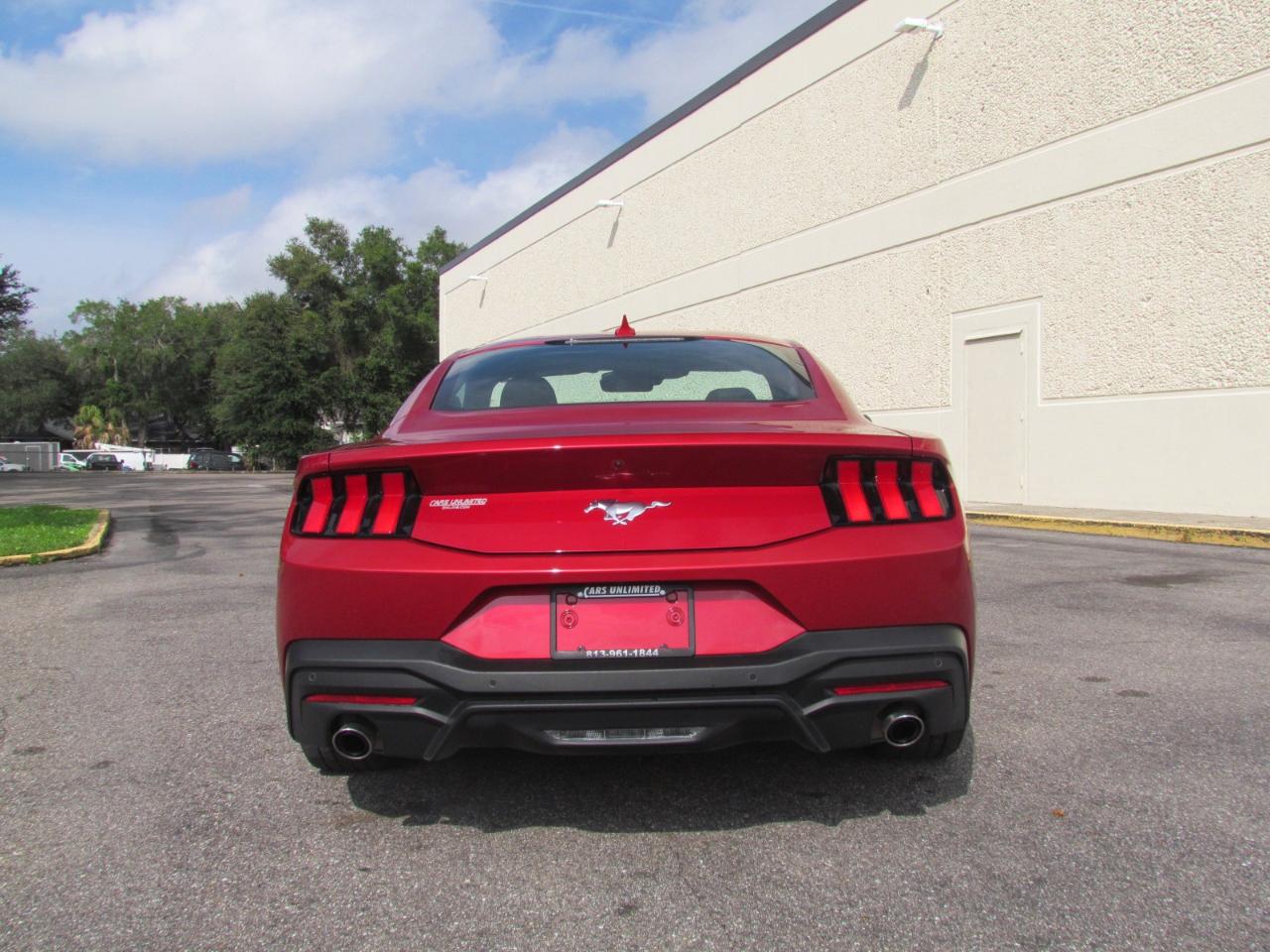 Ford Mustang  2024